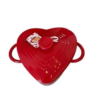 The Bake Shop Red Heart Shaped Casserole Dish with Lid 9in Valentines Day  NEW